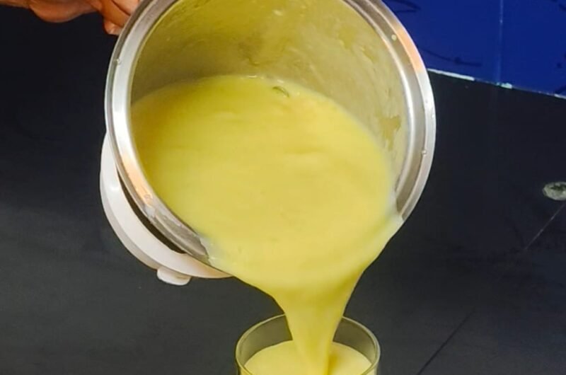 A Glass of Sunshine: Easy Mango Milkshake Recipe